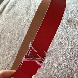 Louis Vuitton belt size 36 it can fit sozes small and medium Sizing your belt. ##LouisVuittonBelt##BeltSize##DesignerBelt  main image 2